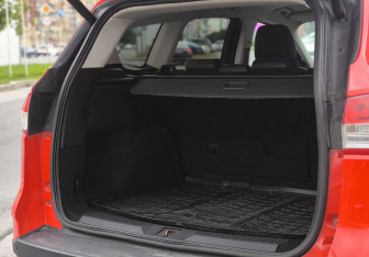 Подержанный автомобиль Ford Kuga 2013 года (12 фото)