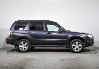 Подержанный автомобиль Subaru Forester Suv 2007 года (4 фото)