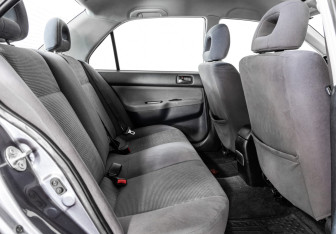 Подержанный автомобиль Mitsubishi Lancer Sedan 2005 года (15 фото)