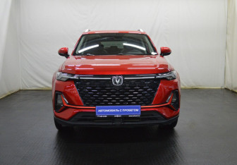 Подержанный автомобиль Changan CS35PLUS 2023 года (2 фото)