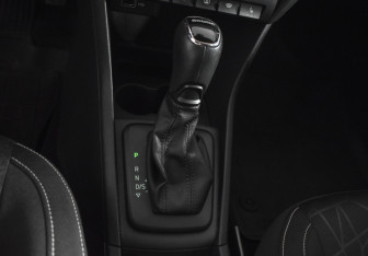 Подержанный автомобиль Skoda Rapid Liftback 2018 года (17 фото)