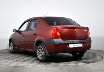 Подержанный автомобиль Renault Logan Sedan 2009 года (7 фото)