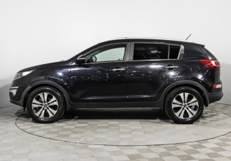 Подержанный автомобиль Kia Sportage 2012 года (8 фото)