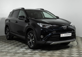 Подержанный автомобиль Toyota RAV4 2018 года (3 фото)