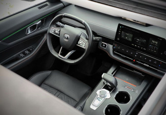 Подержанный автомобиль Changan UNI-K 2024 года (34 фото)