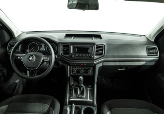 Подержанный автомобиль Volkswagen Amarok 2016 года (13 фото)