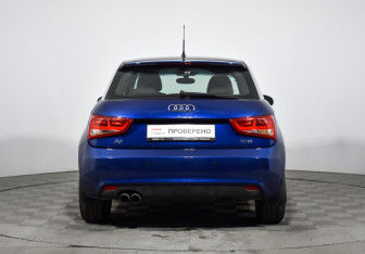 Подержанный автомобиль Audi A1 2012 года (6 фото)