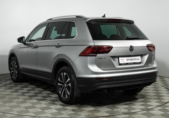 Подержанный автомобиль Volkswagen Tiguan 2019 года (7 фото)