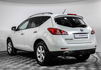 Подержанный автомобиль Nissan Murano Suv 2010 года (7 фото)