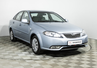 Подержанный автомобиль Daewoo Gentra Sedan 2014 года (3 фото)