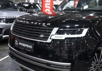 Подержанный автомобиль Land Rover Range Rover 2022 года (3 фото)