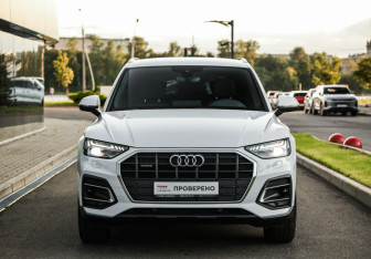 Подержанный автомобиль Audi Q5 2021 года (4 фото)