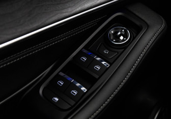 Подержанный автомобиль Exeed LX 2022 года (17 фото)