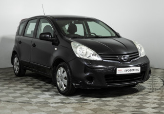 Подержанный автомобиль Nissan Note 2012 года (3 фото)