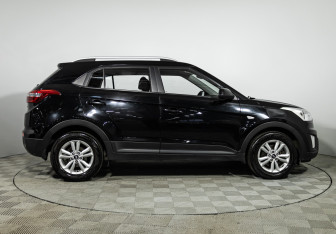Подержанный автомобиль Hyundai Creta 2016 года (4 фото)