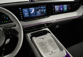 Подержанный автомобиль Voyah Free 2024 года (23 фото)