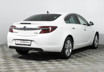 Подержанный автомобиль Opel Insignia Sedan 2013 года (5 фото)