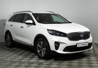 Подержанный автомобиль Kia Sorento 2018 года (3 фото)