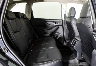 Подержанный автомобиль Subaru Forester Suv 2018 года (28 фото)