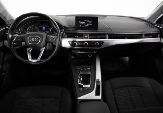 Подержанный автомобиль Audi A4 Sedan 2016 года (9 фото)