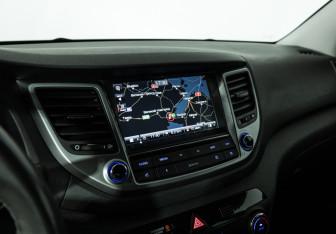 Подержанный автомобиль Hyundai Tucson 2017 года (16 фото)