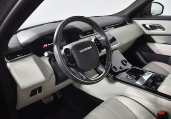 Подержанный автомобиль Land Rover Range Rover Velar 2018 года (9 фото)