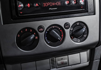 Подержанный автомобиль Ford Focus Sedan 2009 года (15 фото)