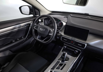 Подержанный автомобиль Geely Coolray 2021 года (9 фото)