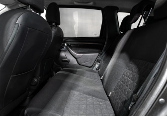 Подержанный автомобиль Renault Duster 2016 года (12 фото)
