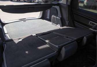 Подержанный автомобиль Land Rover Discovery Sport 2016 года (28 фото)