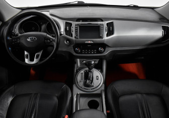Подержанный автомобиль Kia Sportage 2016 года (13 фото)