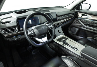 Подержанный автомобиль Exeed VX 2023 года (11 фото)