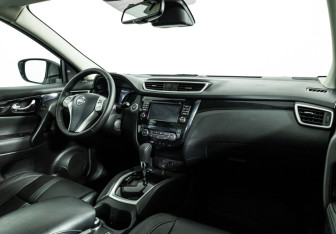 Подержанный автомобиль Nissan Qashqai 2014 года (9 фото)