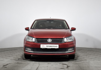 Подержанный автомобиль Volkswagen Polo Sedan 2016 года (2 фото)