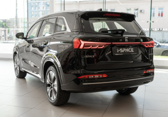 Новый Evolute i-SPACE 2025 (5 фото)