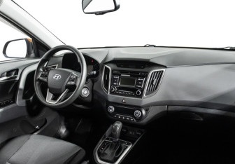 Подержанный автомобиль Hyundai Creta 2017 года (9 фото)