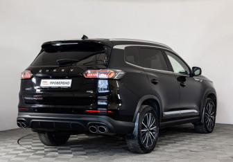 Подержанный автомобиль Chery Tiggo 8 Pro Max 2022 года (5 фото)