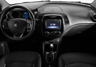 Подержанный автомобиль Renault Kaptur 2020 года (14 фото)