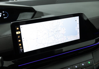 Подержанный автомобиль Changan UNI-V 2024 года (17 фото)