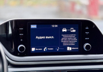 Подержанный автомобиль Hyundai Sonata 2021 года (16 фото)