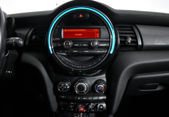 Подержанный автомобиль MINI Hatch 2014 года (14 фото)