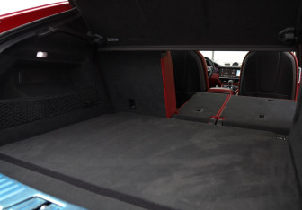 Подержанный автомобиль Porsche Cayenne 2022 года (32 фото)