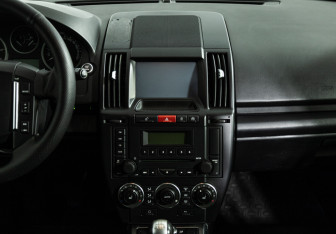 Подержанный автомобиль Land Rover Freelander 2011 года (14 фото)