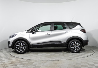 Подержанный автомобиль Renault Kaptur 2017 года (8 фото)