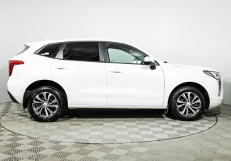Подержанный автомобиль Haval Jolion 2023 года (4 фото)