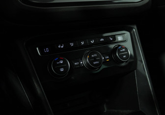 Подержанный автомобиль Volkswagen Tiguan 2017 года (15 фото)