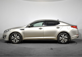 Подержанный автомобиль Kia Optima Sedan 2013 года (7 фото)