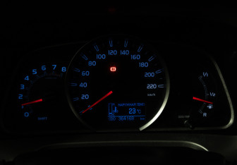 Подержанный автомобиль Toyota RAV4 2013 года (12 фото)