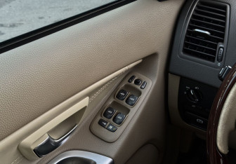 Подержанный автомобиль Volvo XC90 2012 года (16 фото)