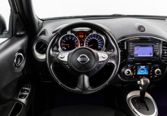 Подержанный автомобиль Nissan Juke 2012 года (11 фото)